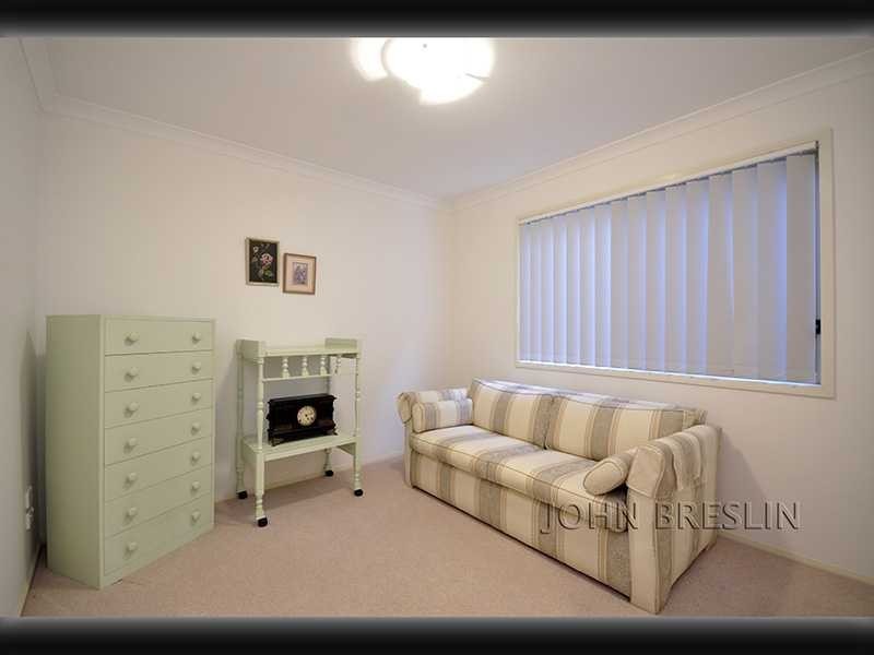 24 Hillridge Crescent, Varsity Lakes QLD 4227