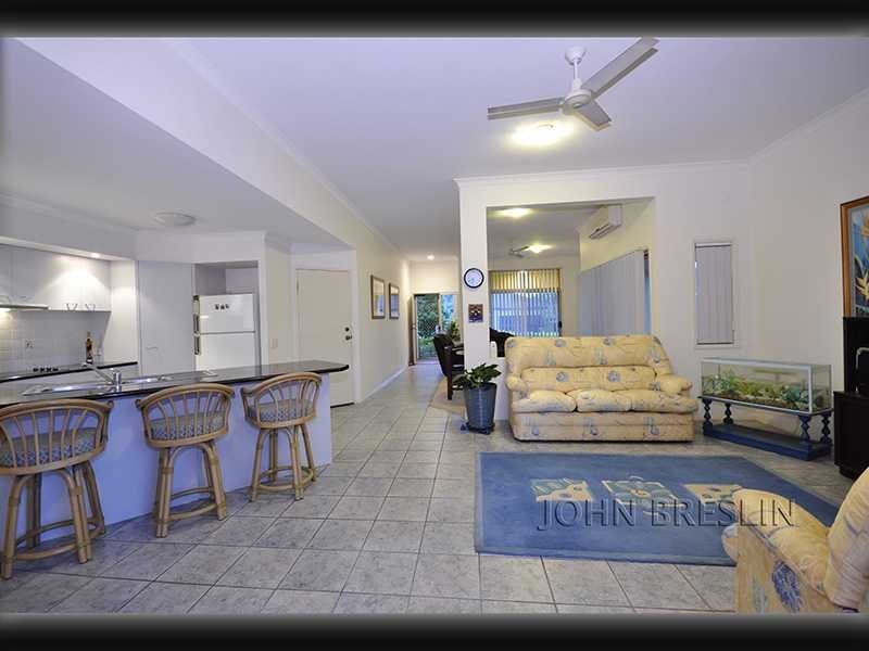 24 Hillridge Crescent, Varsity Lakes QLD 4227