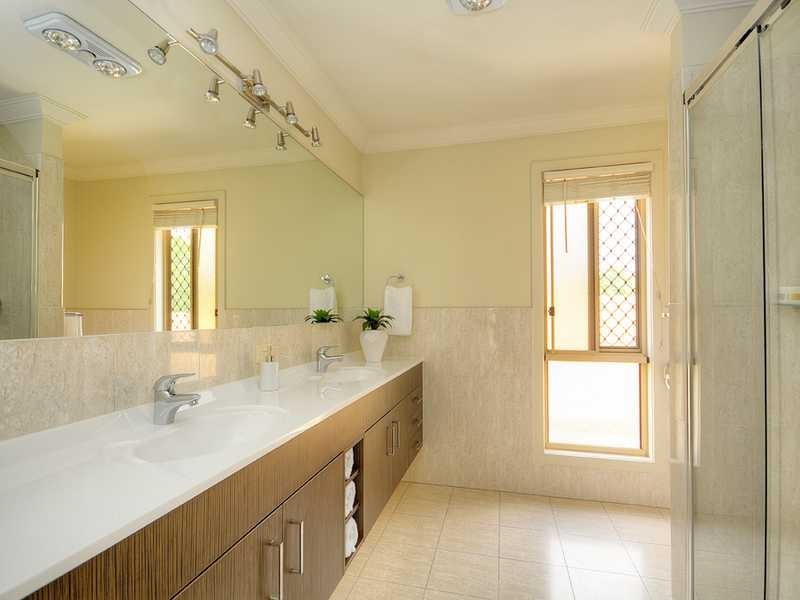 20 Chip In Place, Helensvale QLD 4212