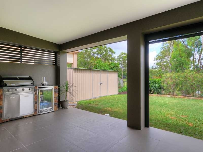 20 Chip In Place, Helensvale QLD 4212