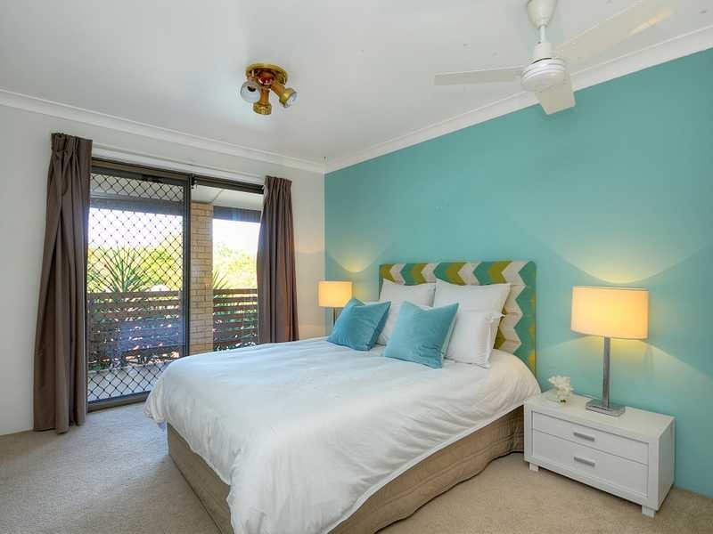 17 Armidale Crescent, Helensvale QLD 4212