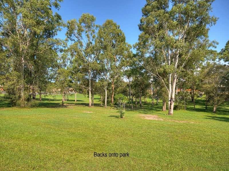 17 Armidale Crescent, Helensvale QLD 4212