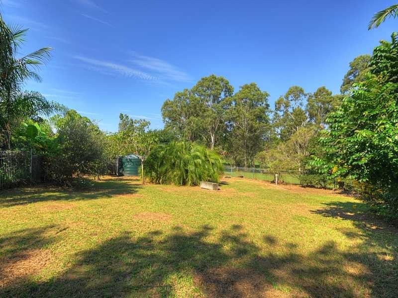 17 Armidale Crescent, Helensvale QLD 4212
