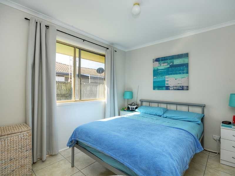 24 Southlake Drive, Varsity Lakes QLD 4227