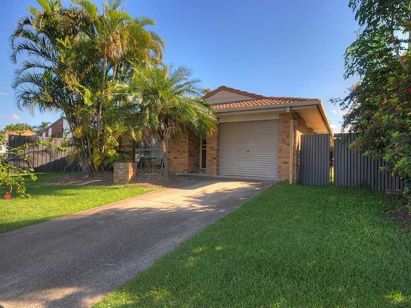 24 Southlake Drive, Varsity Lakes QLD 4227