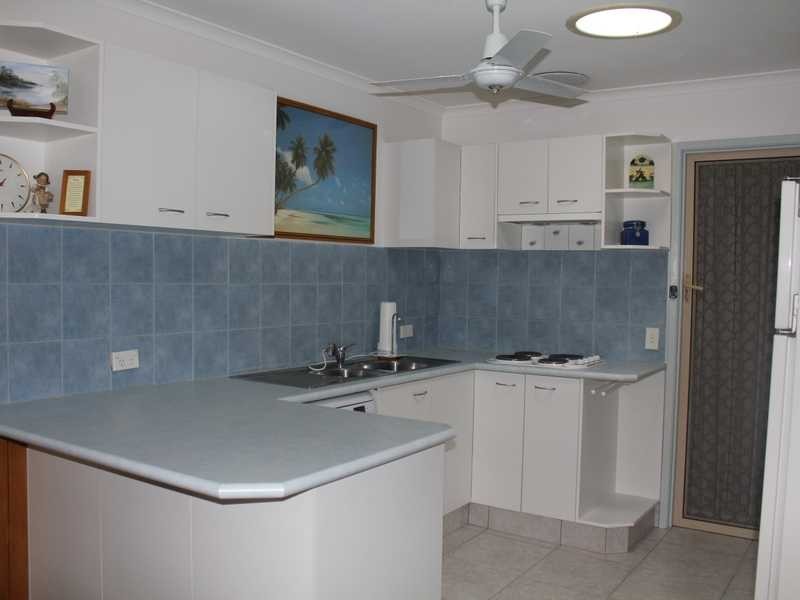 2/2 Columbia Street, Oxenford QLD 4210