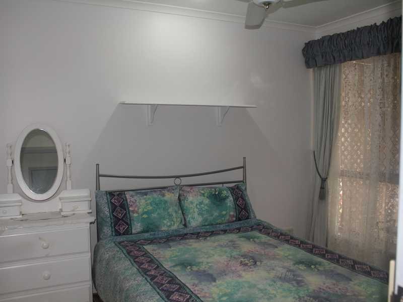 2/2 Columbia Street, Oxenford QLD 4210