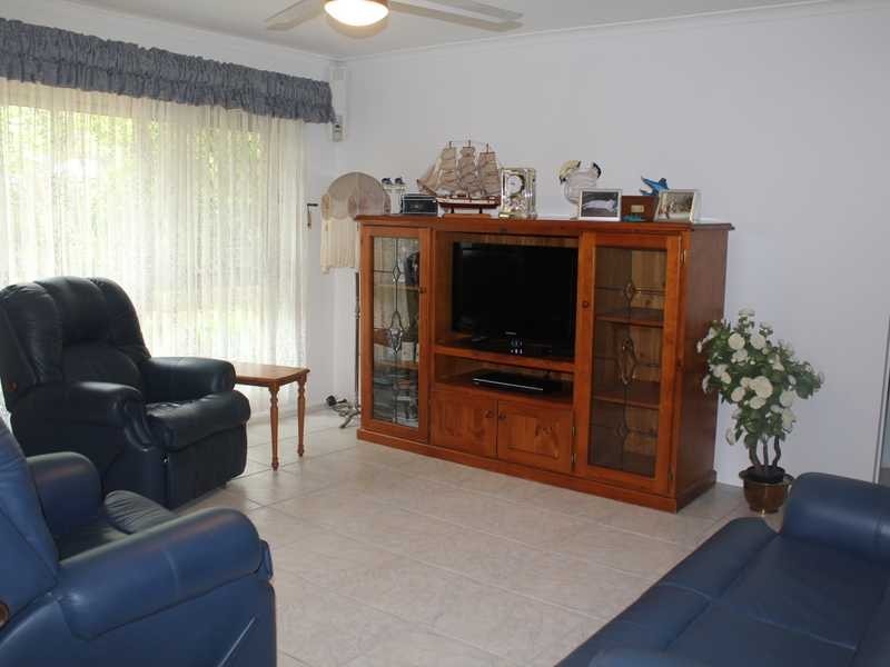 2/2 Columbia Street, Oxenford QLD 4210