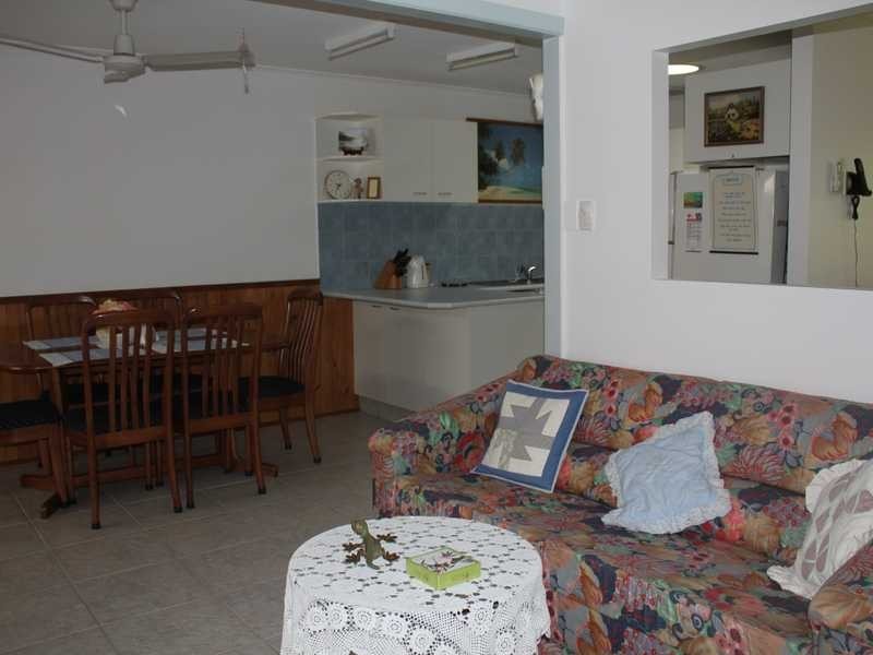 2/2 Columbia Street, Oxenford QLD 4210