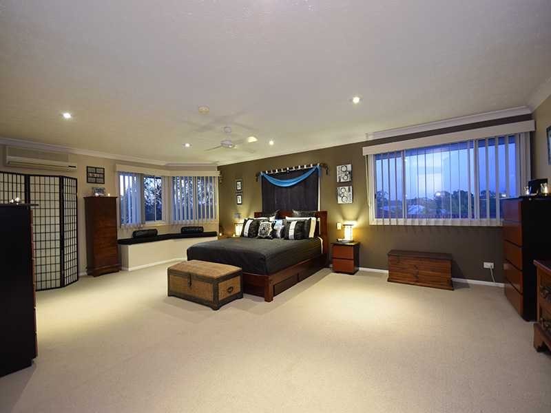 55 Jarrahdale Dr, Elanora QLD 4221
