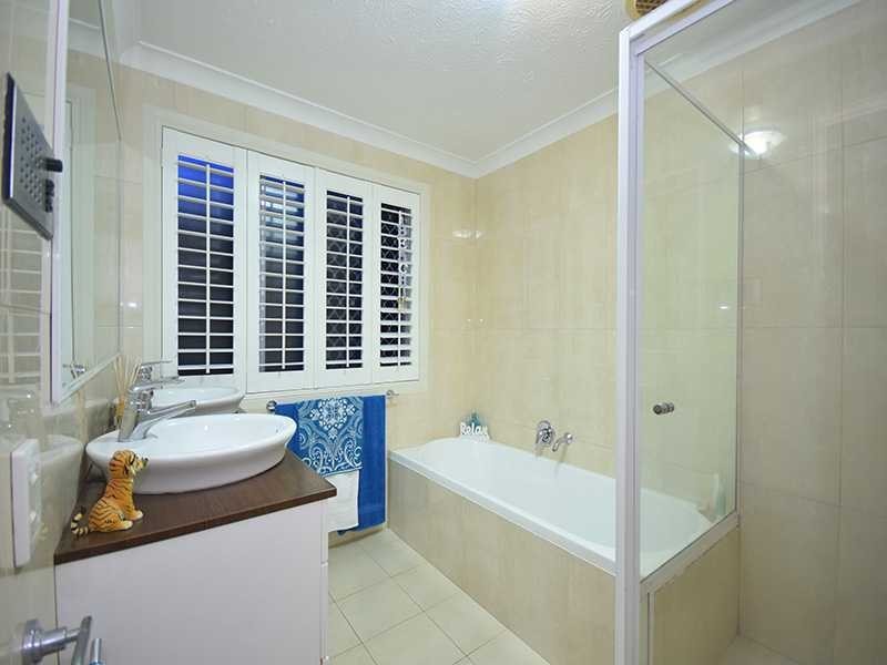 55 Jarrahdale Dr, Elanora QLD 4221