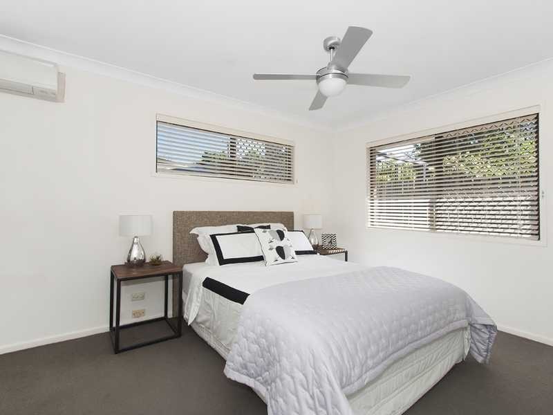 74 Monash Road, Tarragindi QLD 4121