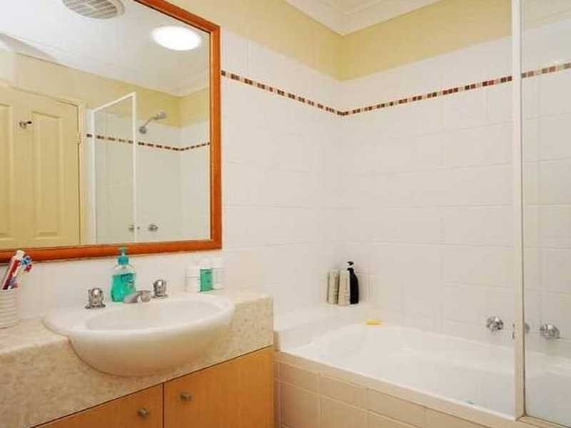 7/64 Gilston Road, Nerang QLD 4211