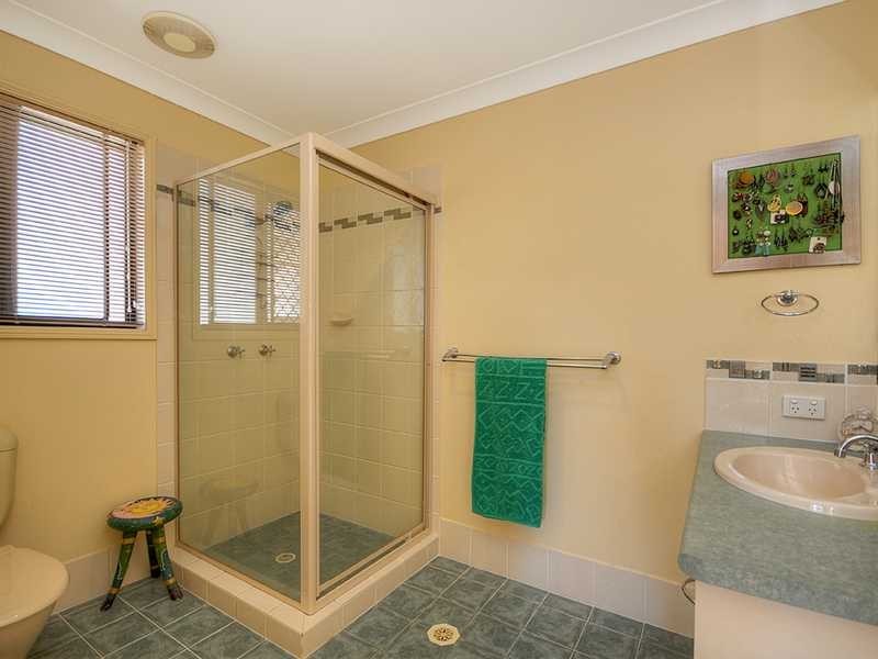 2 Marriott Way, Highland Park QLD 4211