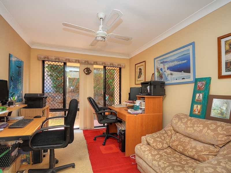 2 Marriott Way, Highland Park QLD 4211