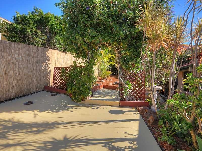 2 Marriott Way, Highland Park QLD 4211