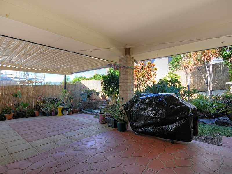 2 Marriott Way, Highland Park QLD 4211