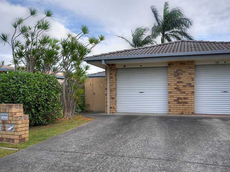 2/20 Bluemoon Close, Burleigh Waters QLD 4220