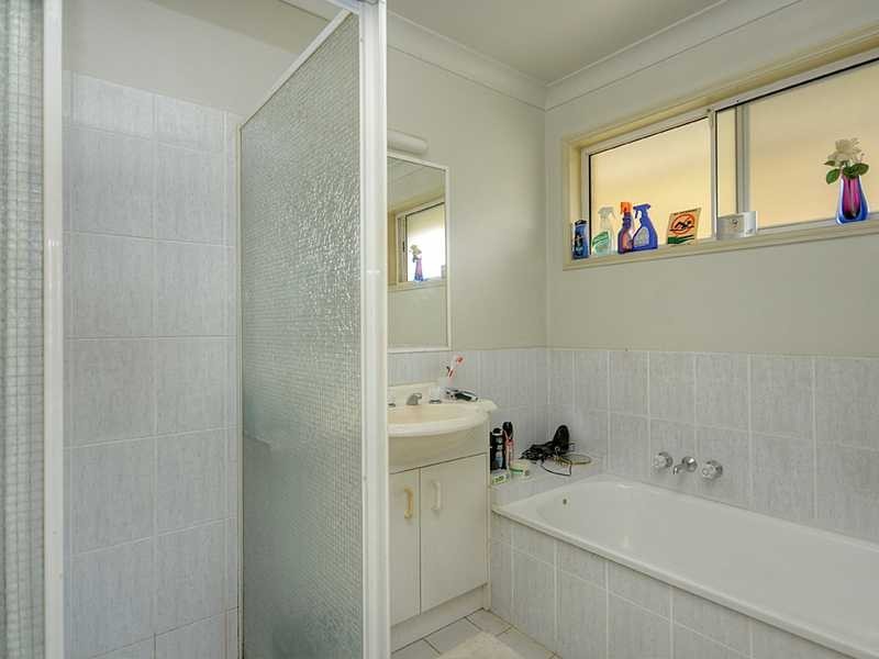 2/20 Bluemoon Close, Burleigh Waters QLD 4220