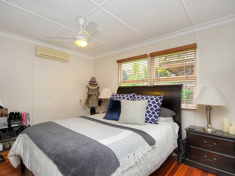 95 Tabilban Street, Burleigh Heads QLD 4220