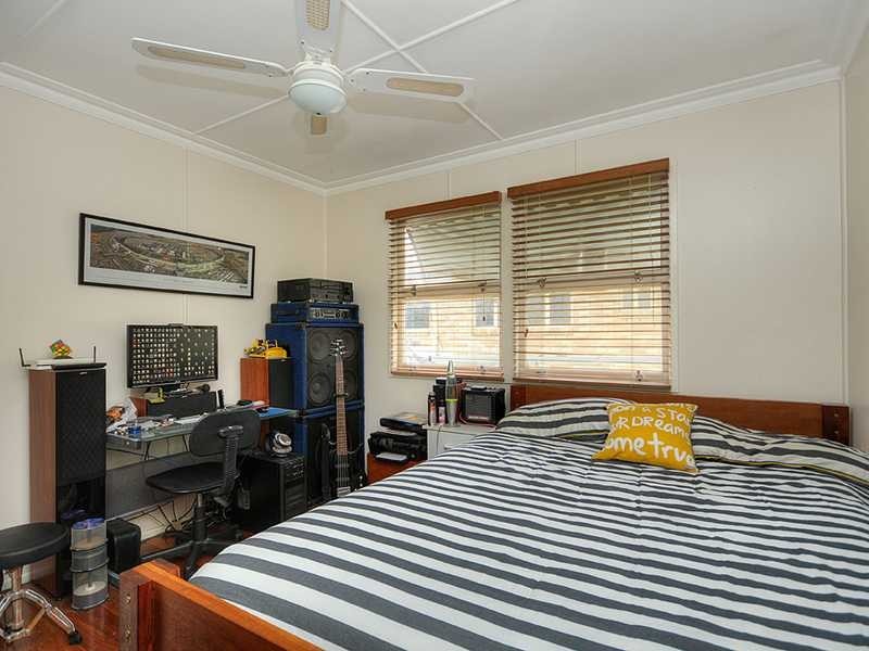 95 Tabilban Street, Burleigh Heads QLD 4220