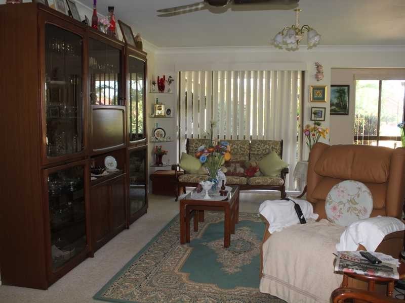 42 Razorbill Street, Burleigh Waters QLD 4220