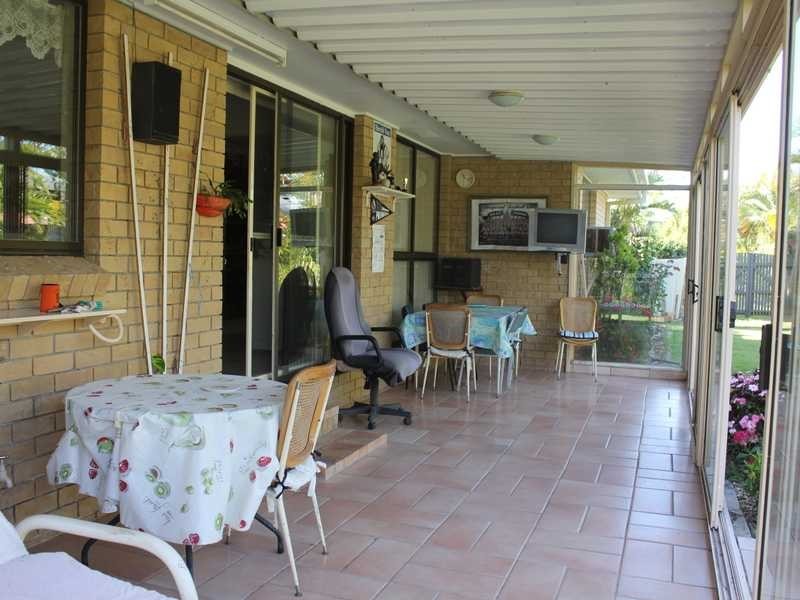 42 Razorbill Street, Burleigh Waters QLD 4220