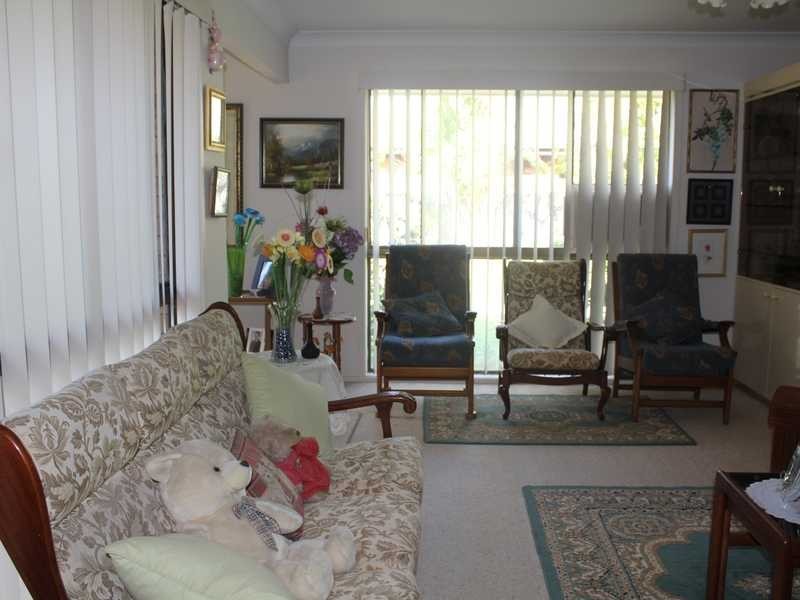 42 Razorbill Street, Burleigh Waters QLD 4220