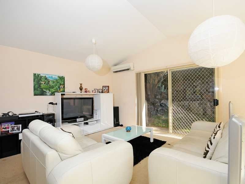 12 Strathalbyn Court, Parkwood QLD 4214