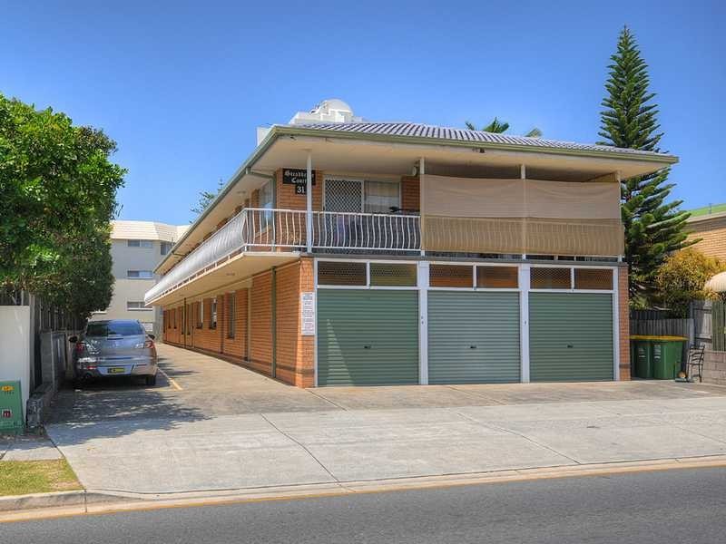 Unit/2/31 Frank Street, Labrador QLD 4215
