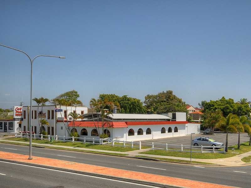 Unit/2/31 Frank Street, Labrador QLD 4215