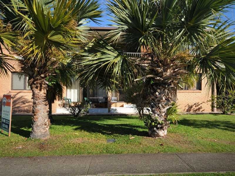 2/50 Oceanic Drive, Mermaid Waters QLD 4218