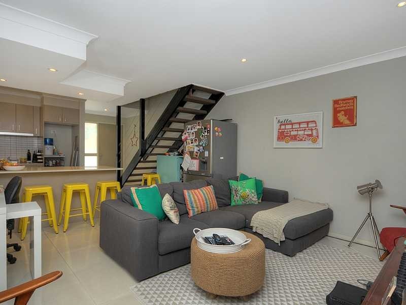 Apartment/11/5 Galeen Drive, Burleigh Waters QLD 4220