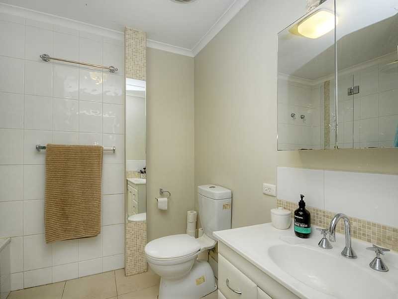 Apartment/11/5 Galeen Drive, Burleigh Waters QLD 4220