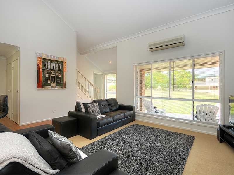 3 Ardrossan Place, Highland Park QLD 4211