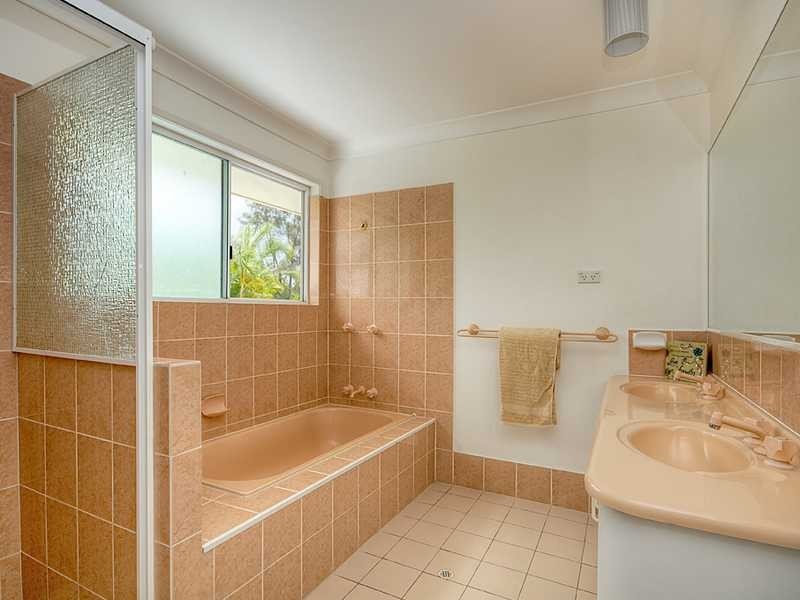 3 Ardrossan Place, Highland Park QLD 4211