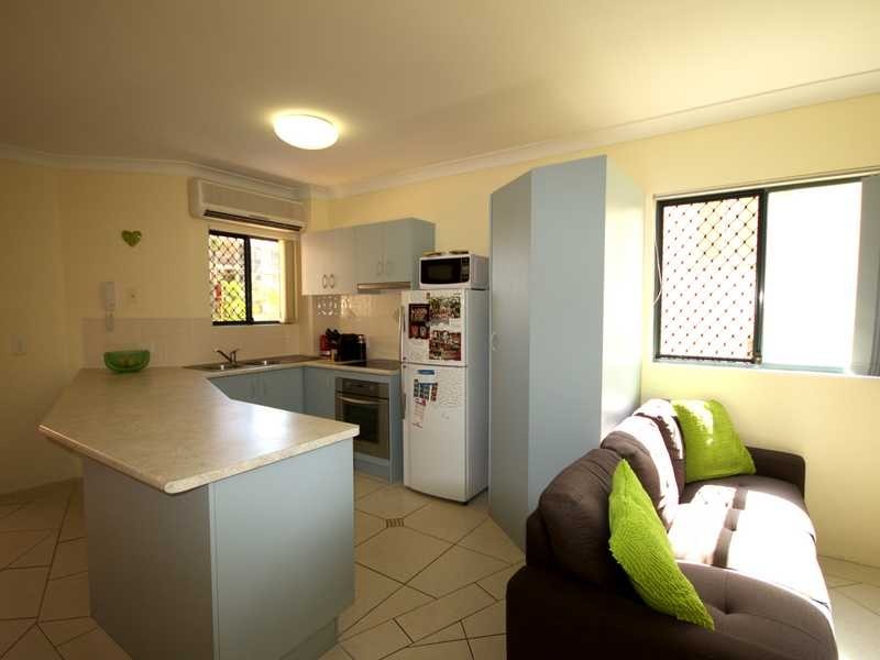 4/83 Brighton St, Biggera Waters QLD 4216