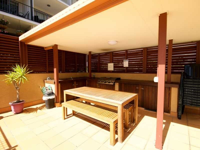4/83 Brighton St, Biggera Waters QLD 4216
