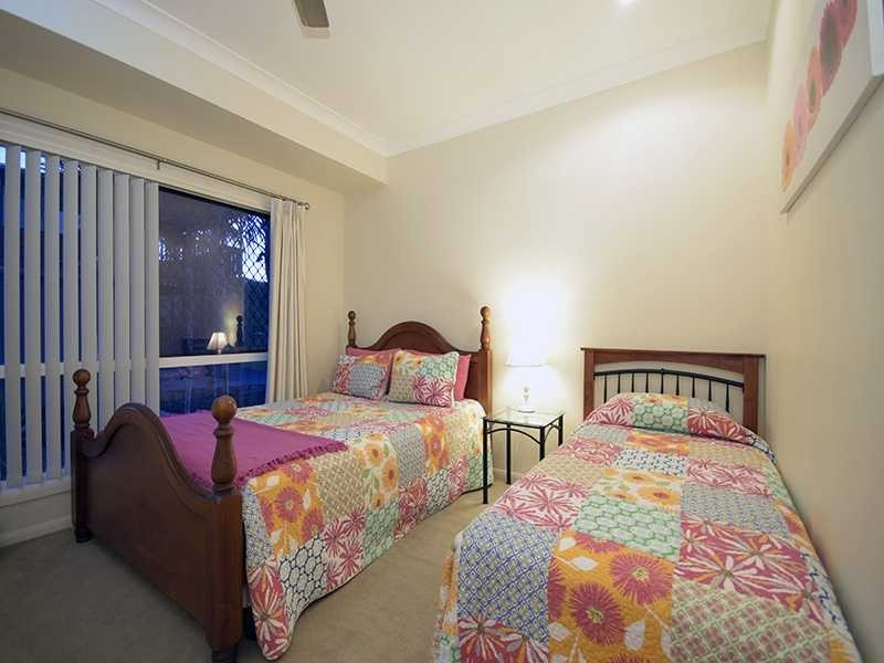 5 Allardyce Crescent, Pacific Pines QLD 4211