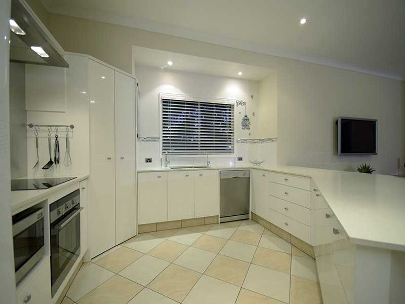 5 Allardyce Crescent, Pacific Pines QLD 4211