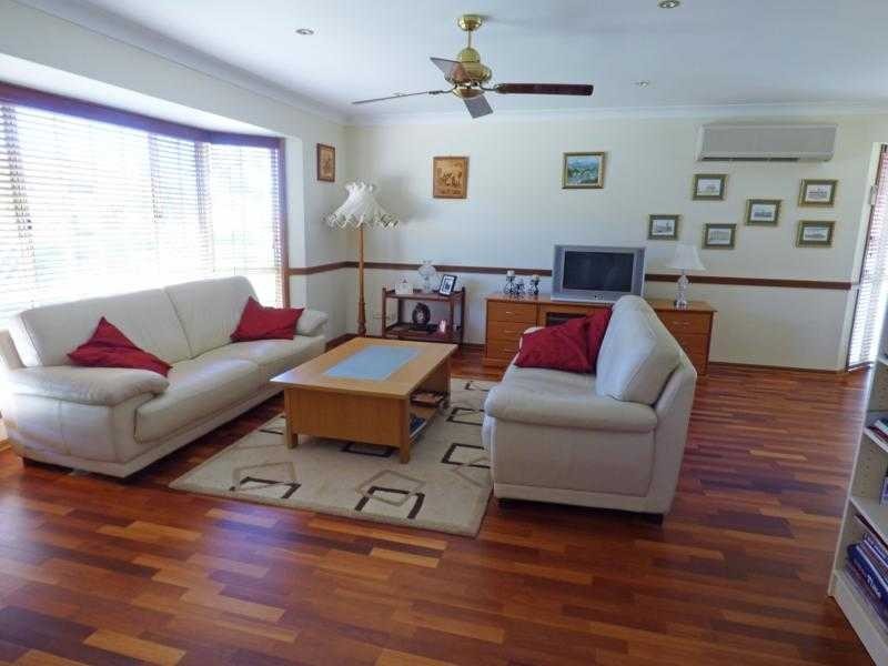 17 Pleasant Court, Cleveland QLD 4163