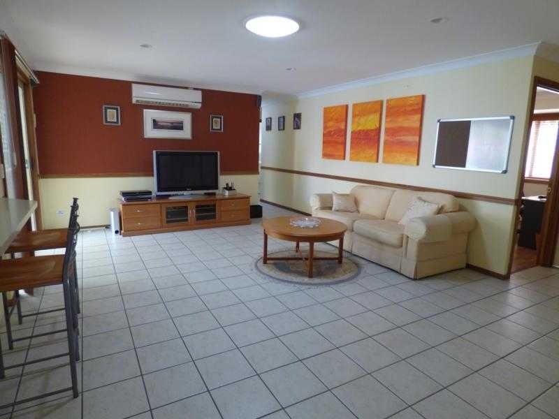 17 Pleasant Court, Cleveland QLD 4163