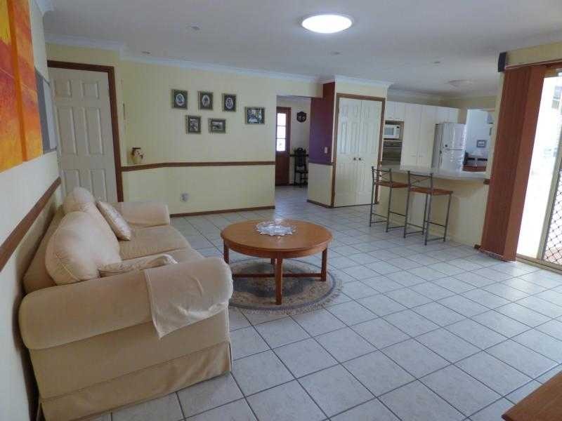 17 Pleasant Court, Cleveland QLD 4163