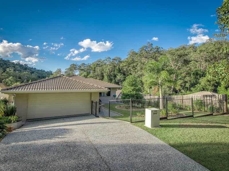 99 Roberts Drive, Maudsland QLD 4210