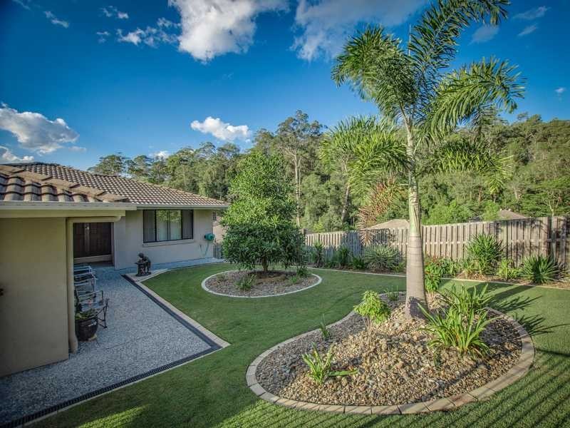 99 Roberts Drive, Maudsland QLD 4210
