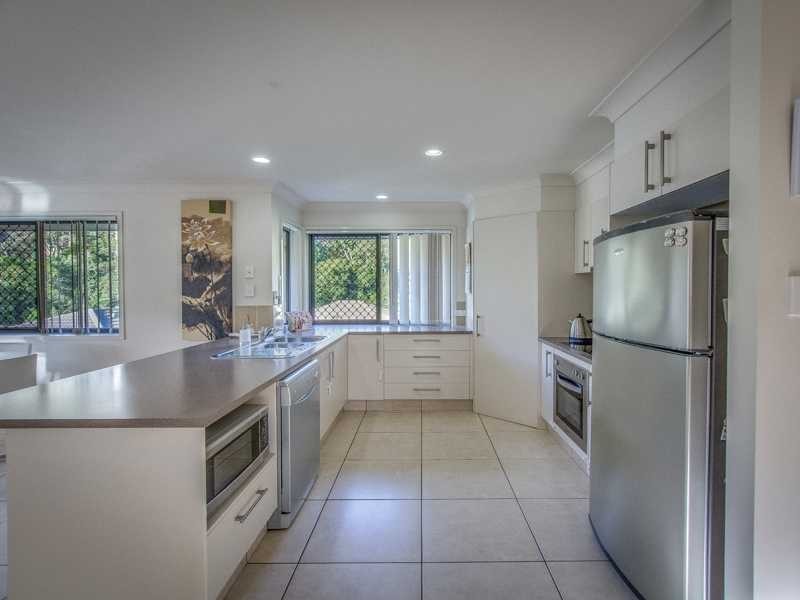 99 Roberts Drive, Maudsland QLD 4210