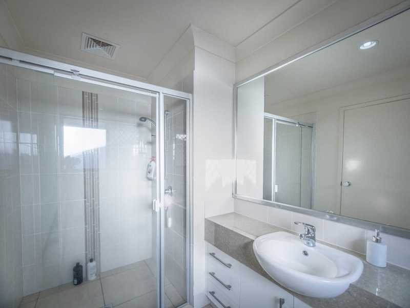 99 Roberts Drive, Maudsland QLD 4210