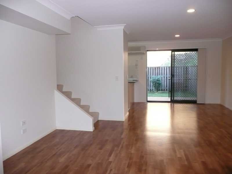 231/64 Gilston Road, Nerang QLD 4211