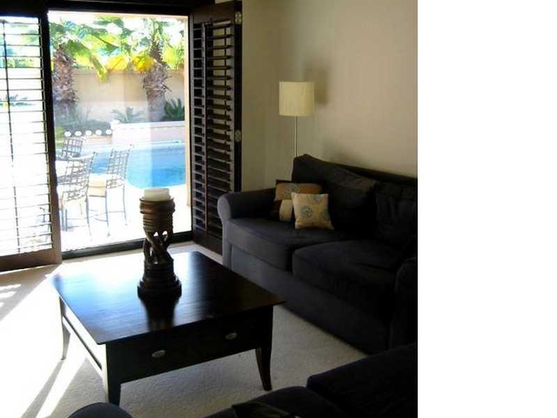 26 Shoalwater Court, Burleigh Waters QLD 4220