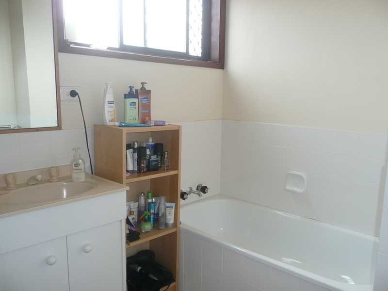 8/105 Christine Avenue, Burleigh Waters QLD 4220